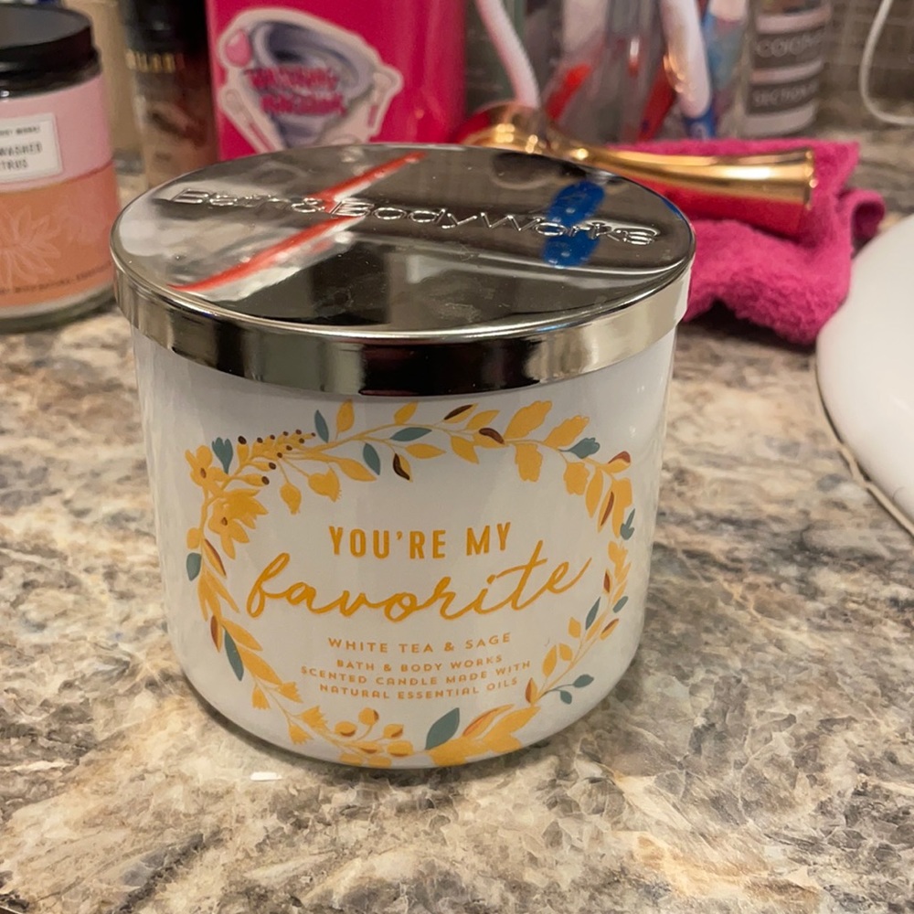 Bath & Body Works Candle